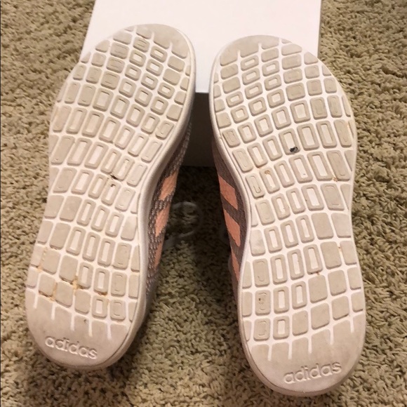 Adidas Tennis Shoes - Picture 5 of 5